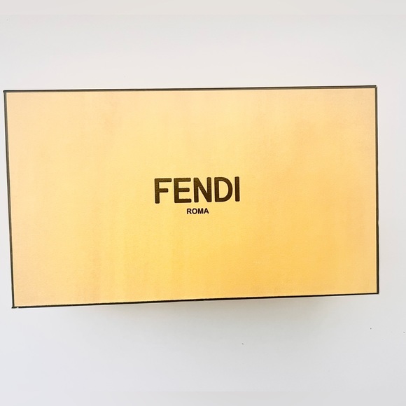 🔥FENDI Floral Sandals - Picture 6 of 7